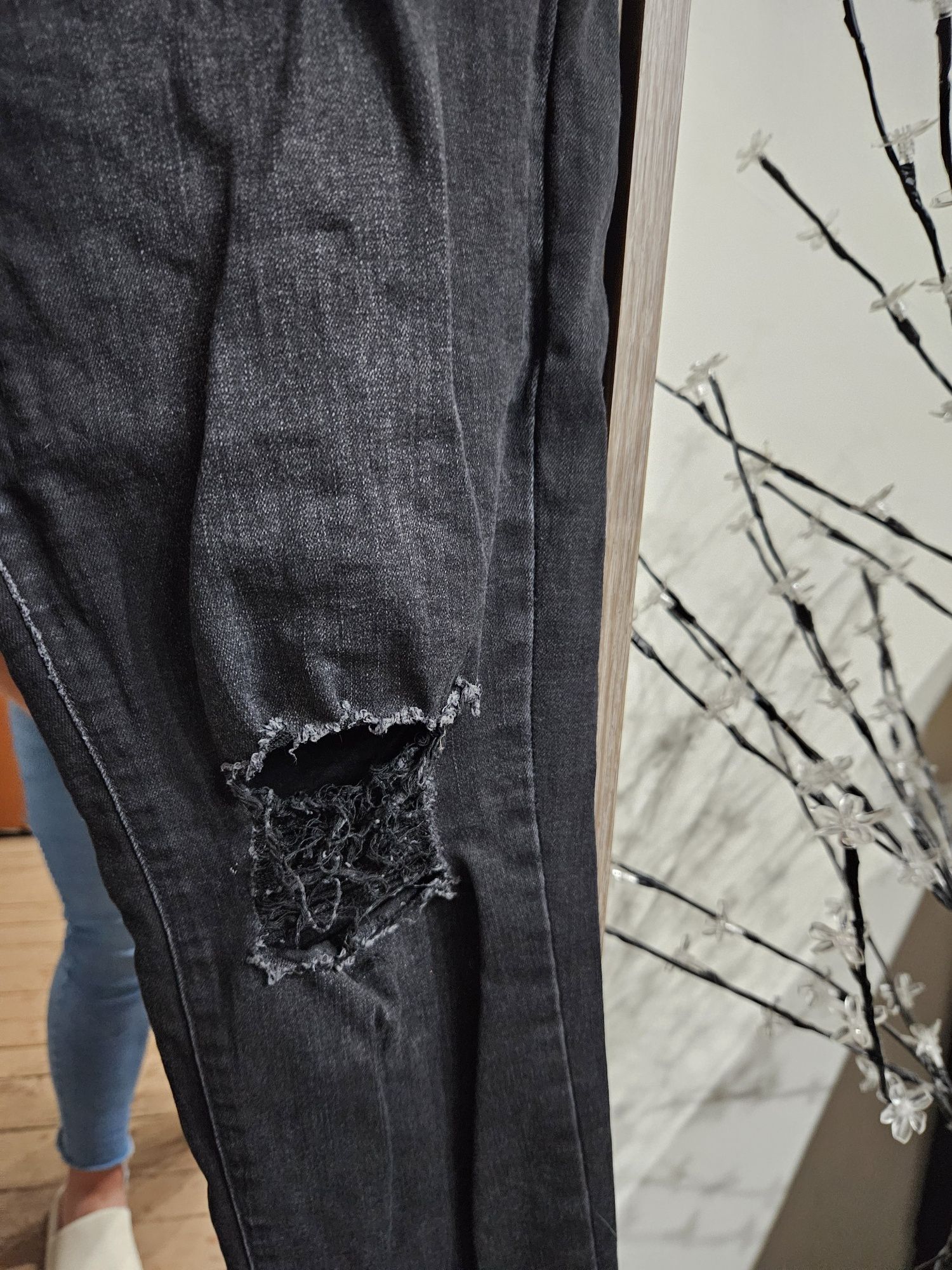 Jeansy skinny z dziurami r. XXXL Goodies