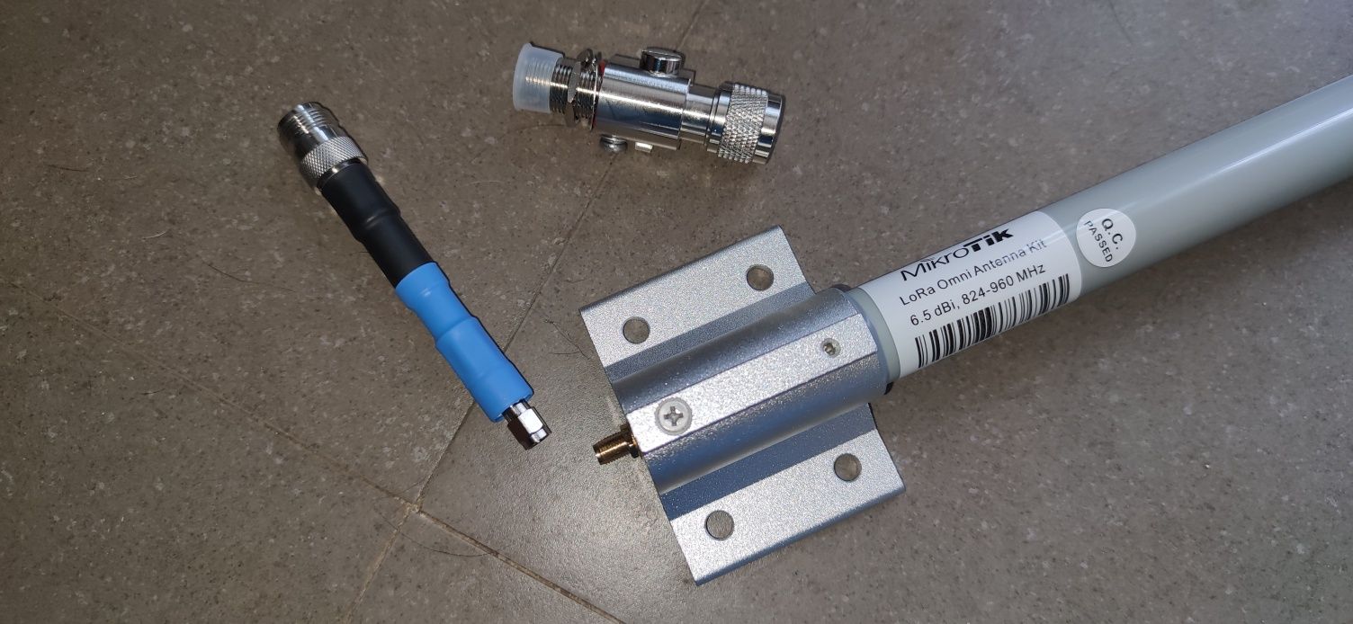 Antena MikroTik 6.5dBi adaptador Lightning Arrestor Helium Miner HNT