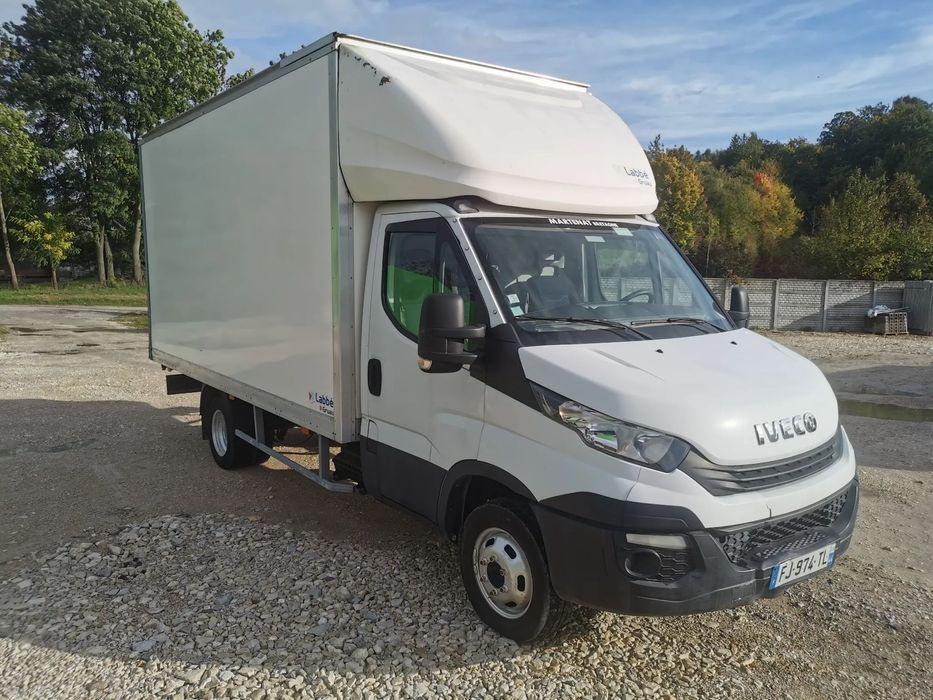 Iveco 3.0-150KM Daily 35C15 Kontener długi rama 35-150 kiper Klimatyzacja długi rozstaw  3.0-150KM Daily 35C15 Kontener długi rama 35-150 kiper Klimatyzacja