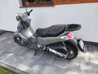 Skuter Aprilia scarabeo 125 / 400