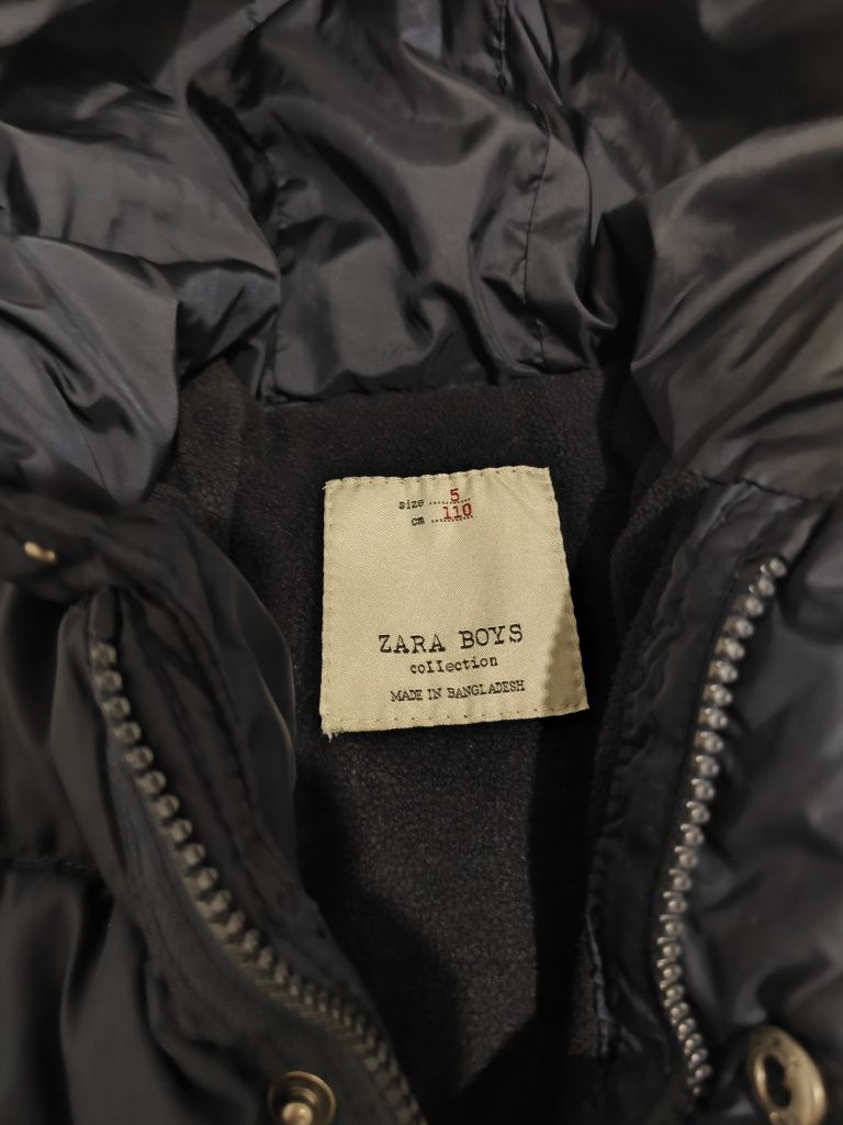 Casaco blusão azul escuro Zara com capuz 5 anos