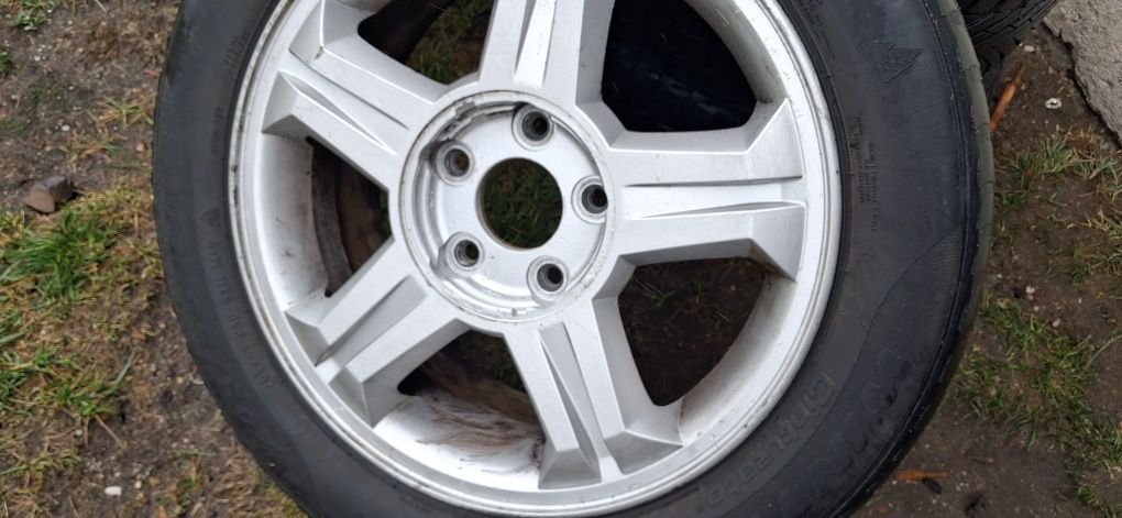 Felgi z oponami 205/55 R16 Hyundai