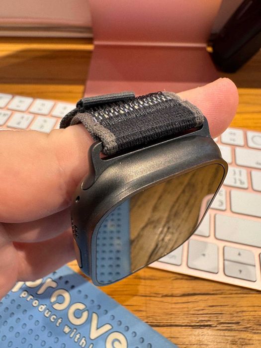 Б/У Watch Ultra 2 GPS + Cellular 49mm Black with Blue Trail Loop - M/L