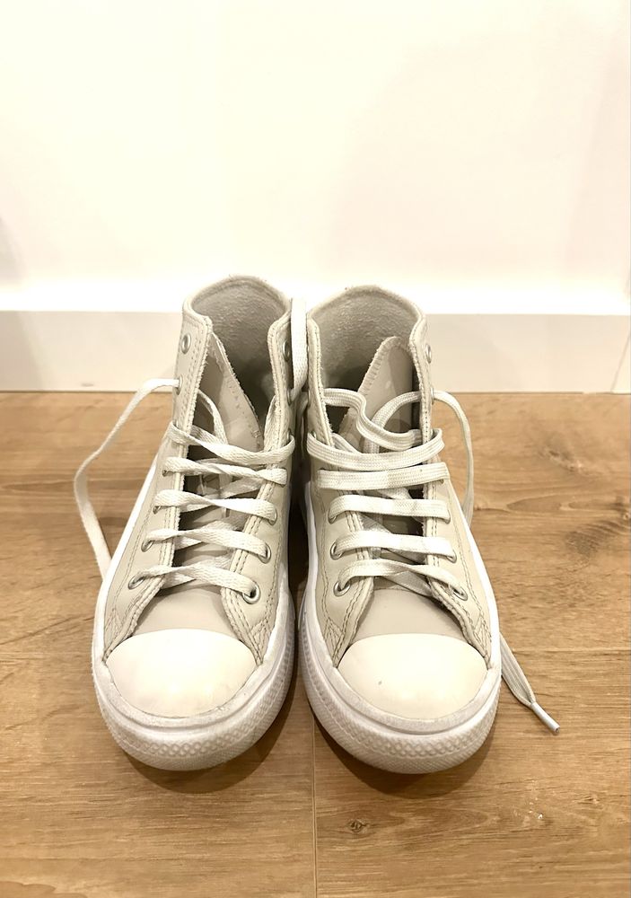 Sapatilha bota Converse efeito pele