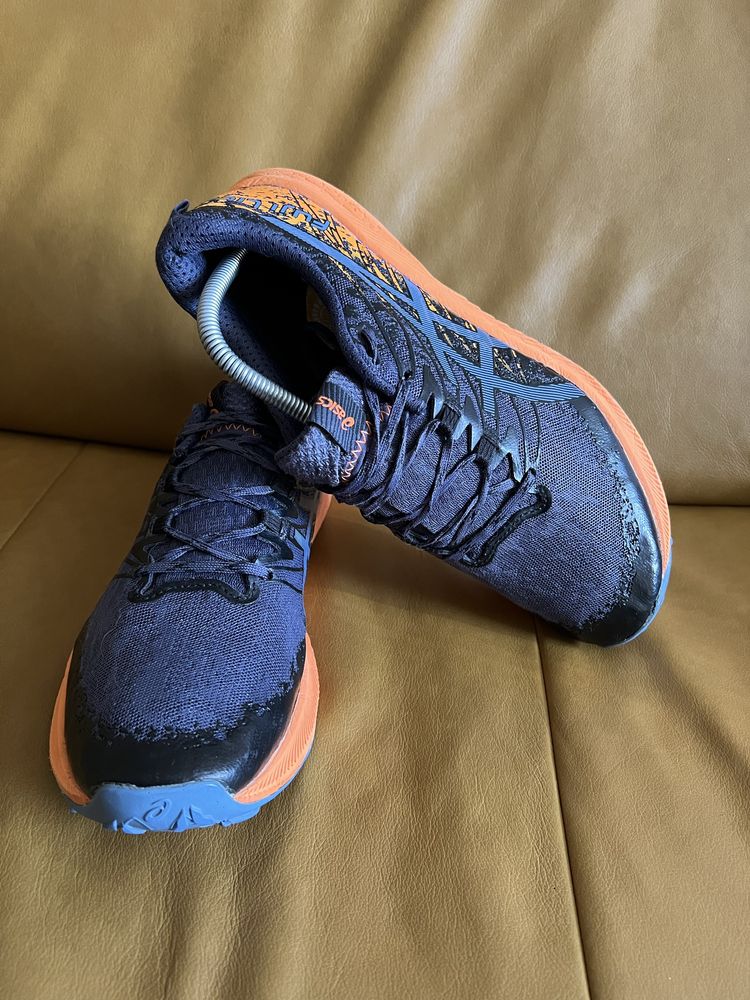 Кросівки для бігу Asics Fuji Lite2 42р