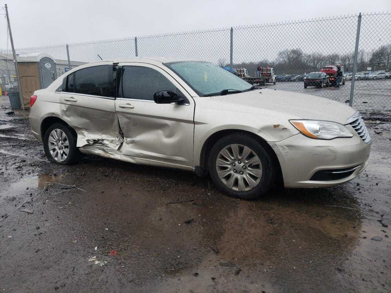 CHRYSLER 200 LX 2013