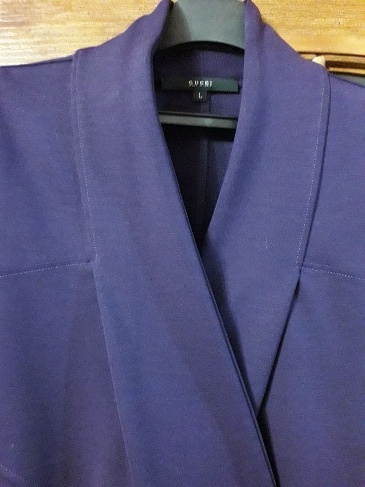 Платье фирмы Gucci