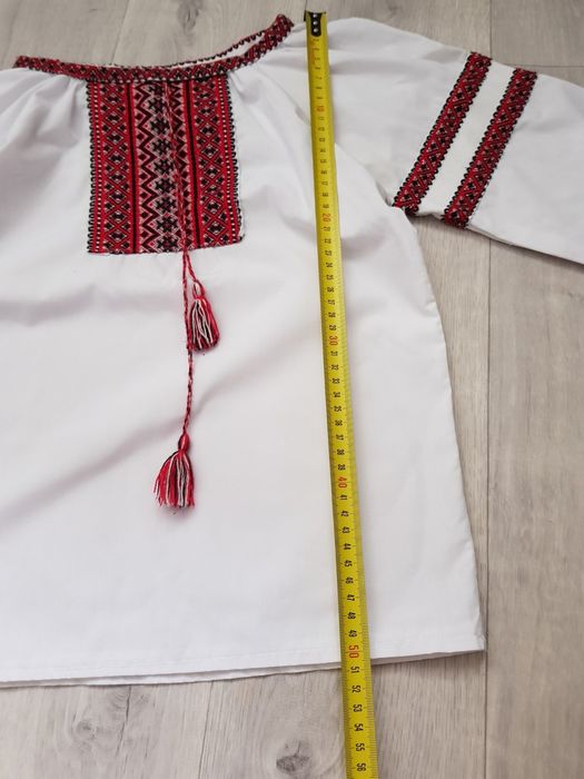 Вишиванка на 7-8 років , вишита сорочка