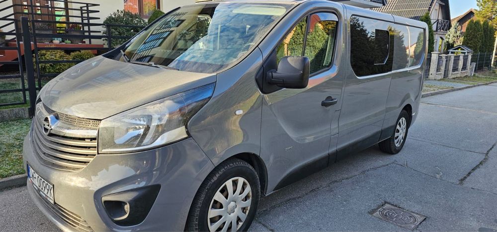 Bus, blaszak, vivaro 2015,1.6 biturbo