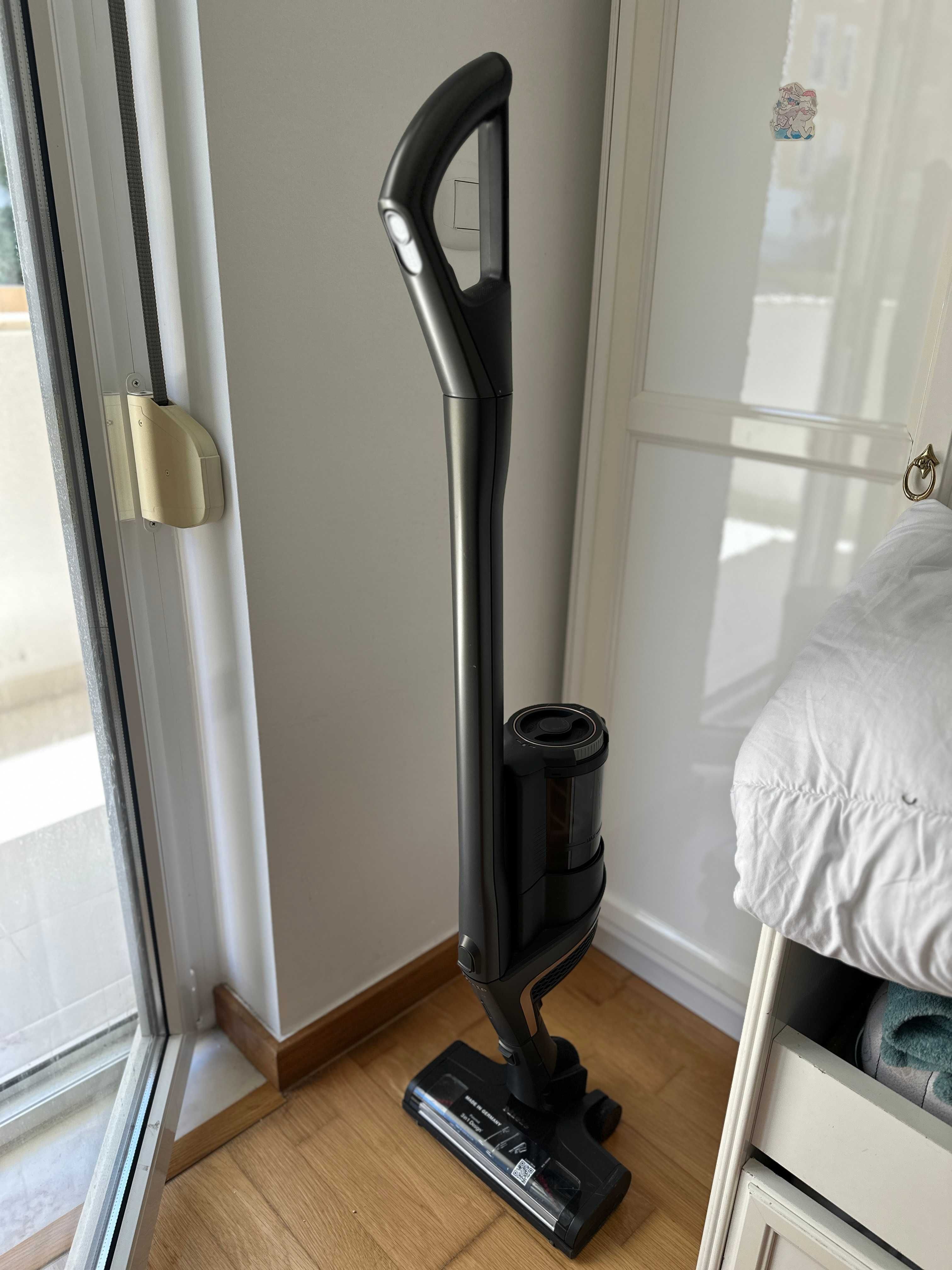 Aspirador Miele HX2 Pro Cinzento - impecável