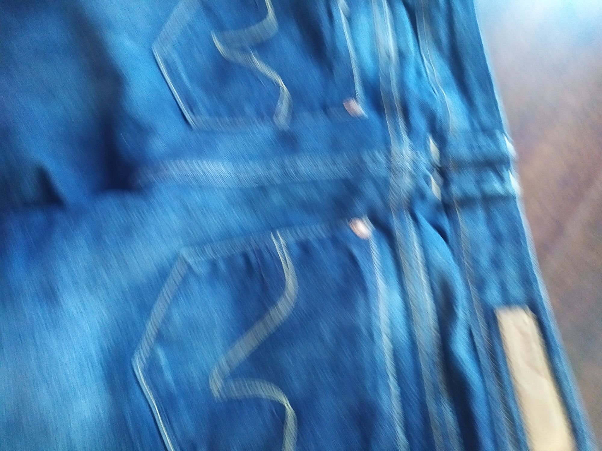 Spodnie jeans damskie