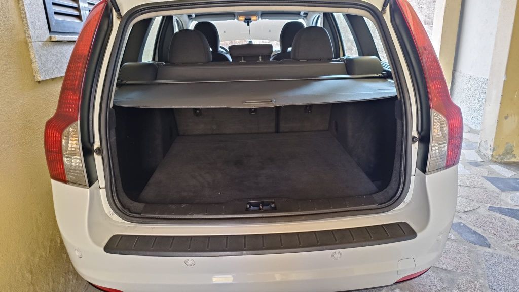 Volvo v50 1.6 2011