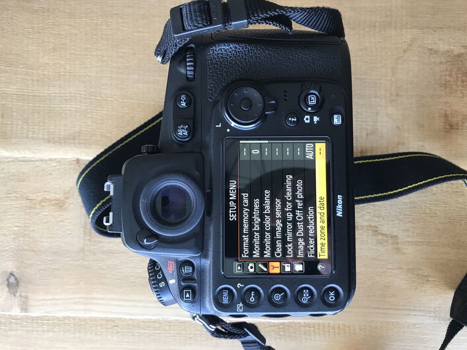 Nikon D810 + 50 mm 1.8 + CF Card