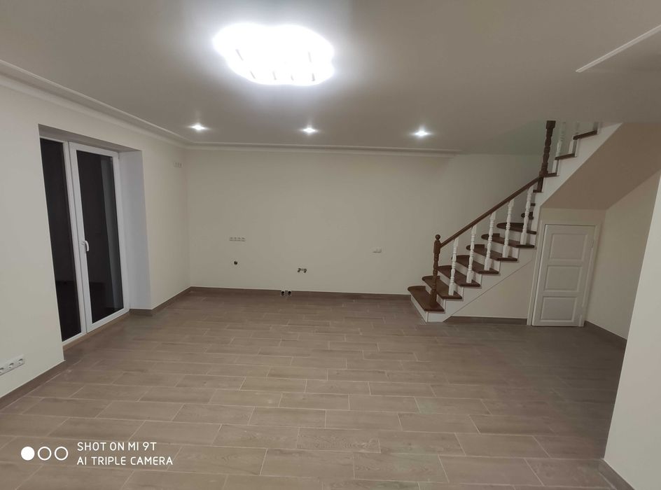 будинок з ремонтом Бортничі