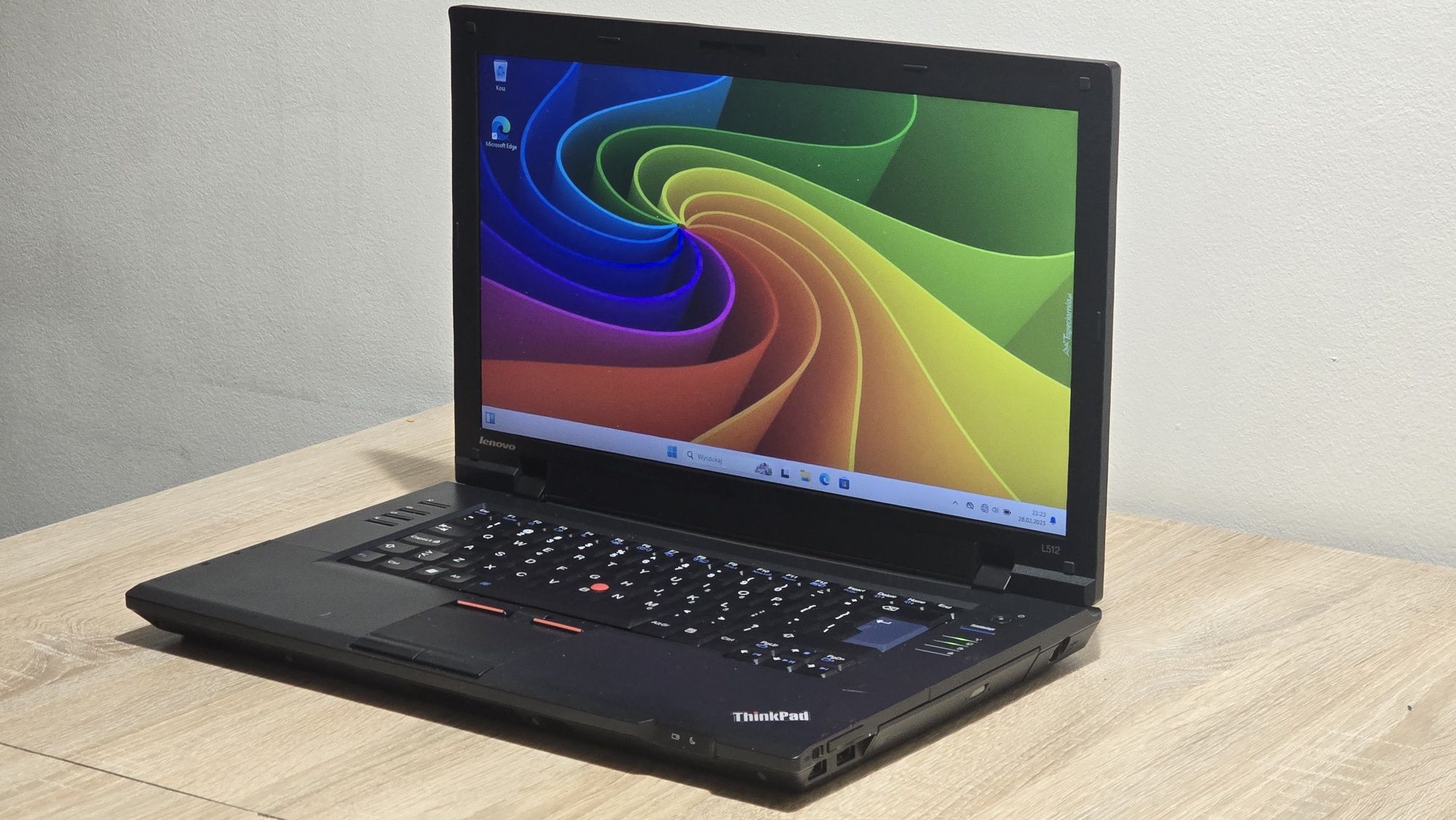 Niezniszczalny Lenovo ThinkPad 15,5' Intel i5 Dysk SSD Win11 4GB RAM