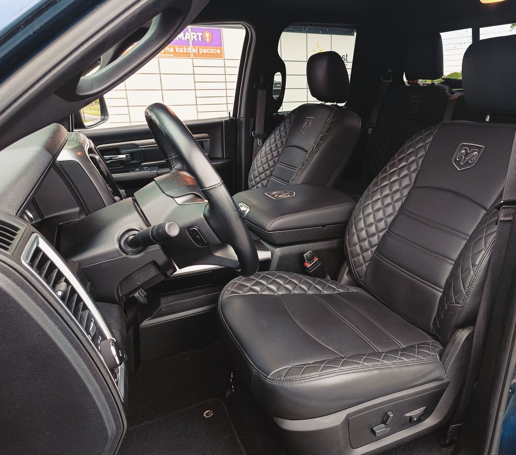 Dodge Ram 1500 3.6 Pentastar LPG 4X4 8HP bogate wyposażenie zamiana.