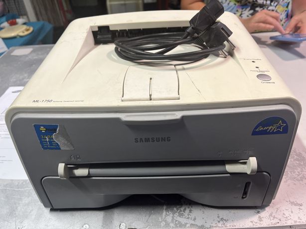 Лазерный принтер Samsung ML-1750 рабочий