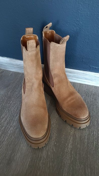 Замшеві челсі Zara