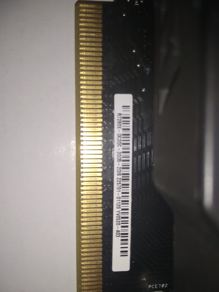 Срочно продам amd r7 260x 2
