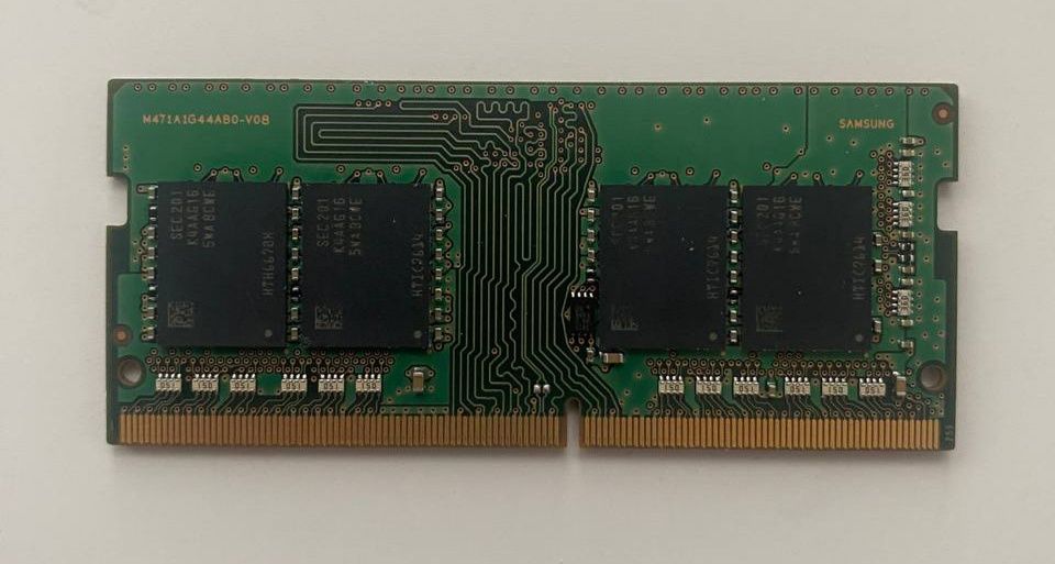 Б/у Оперативна память Samsung 8 GB SO-DIMM DDR4 3200