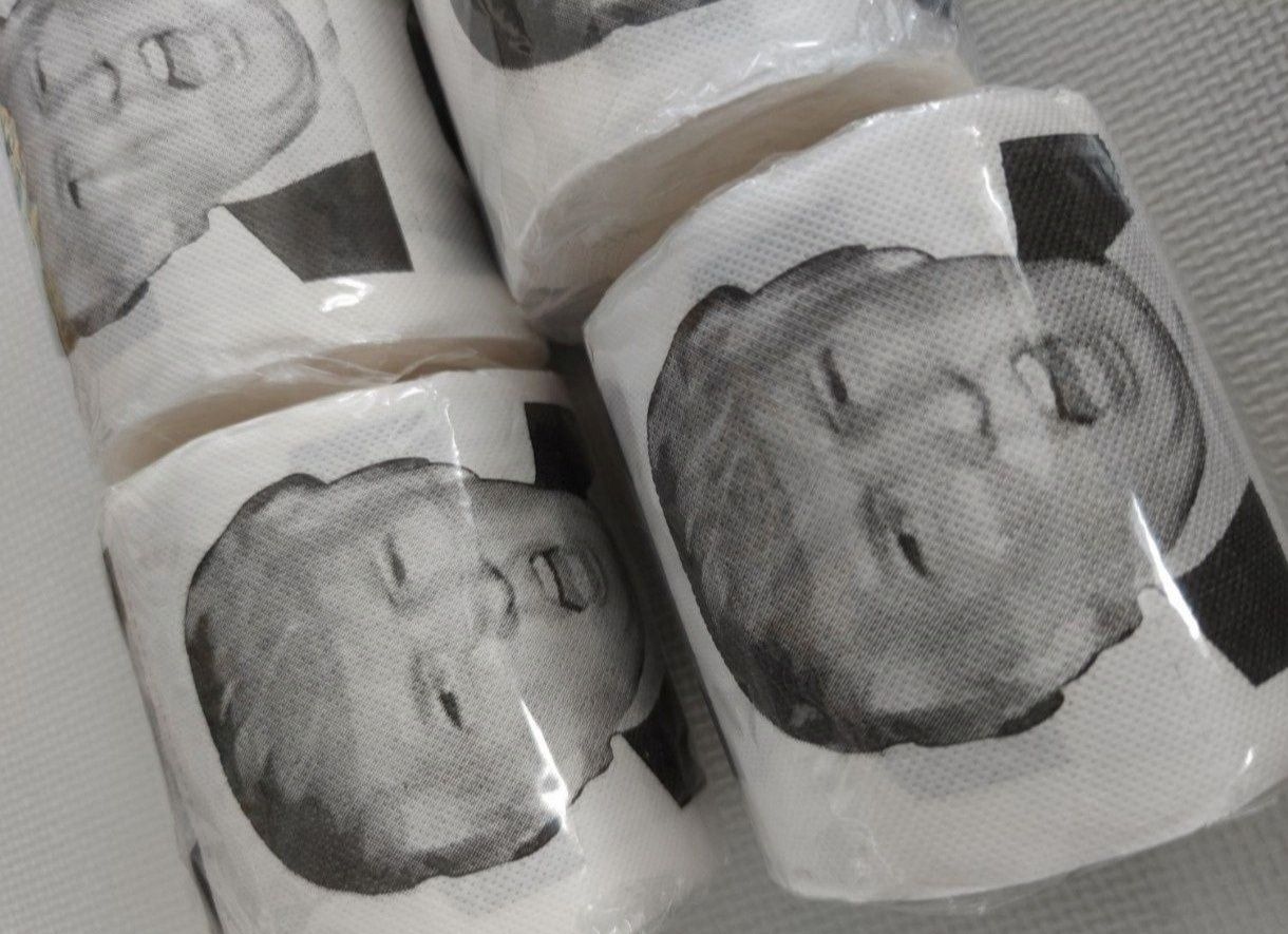 Zabawna rolka papieru toaletowego za Donaldem Trumpem 1szt.