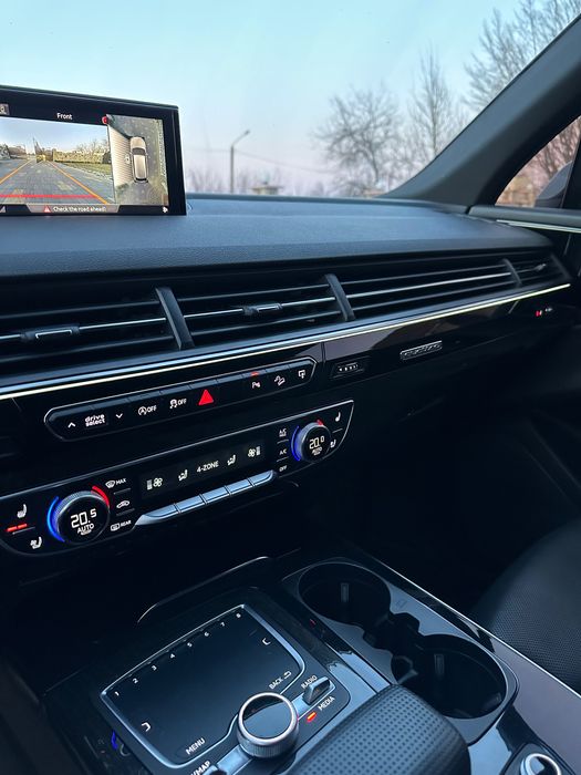 AUDI Q7 4m 2017р
