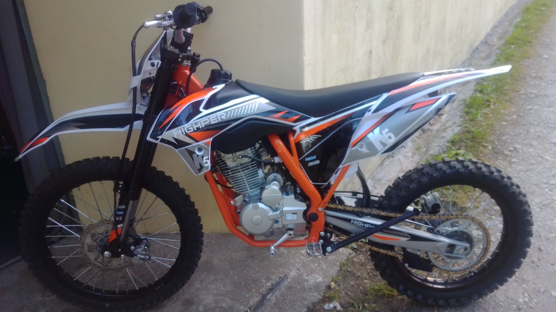 Órion T8 250cc seminova