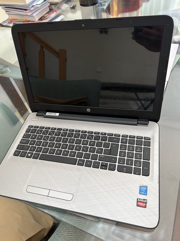 Computador hp cinzento