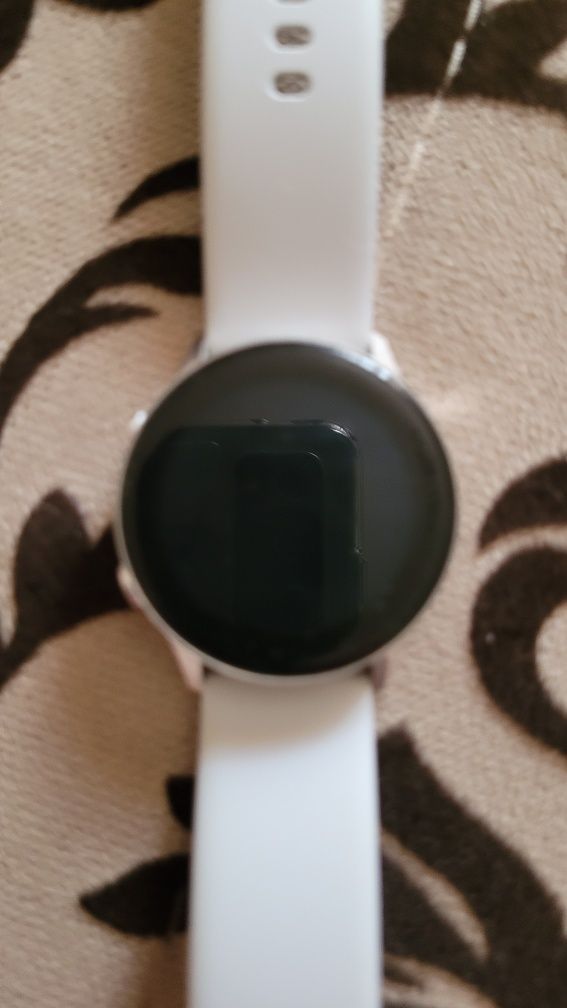 Продам  смартчасы Samsung Watch