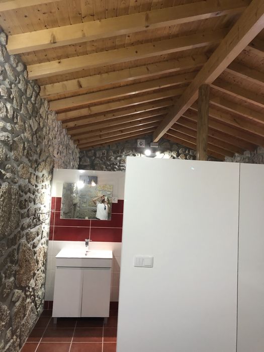 Quinta com duas casas com árvores de fruto