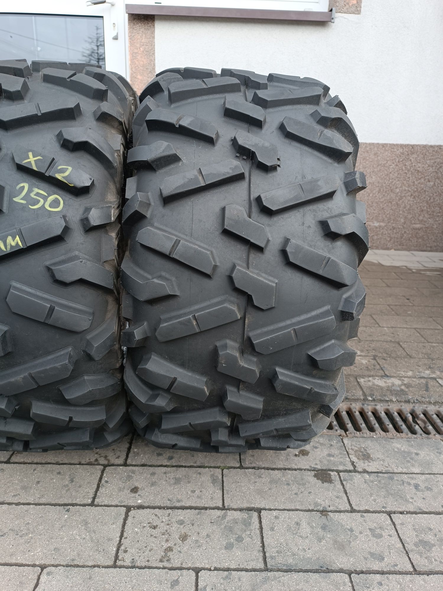 27x11.00R14 Maxxis Bighorn 2.0 280/60R14