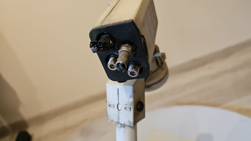 Antena SATA 60cm z konwerterem Quattro