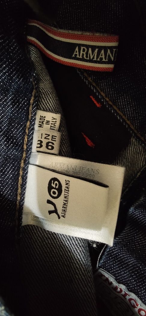 Spodnie jeansowe granatowy marki ARMANI JEANS W 36 Oversize