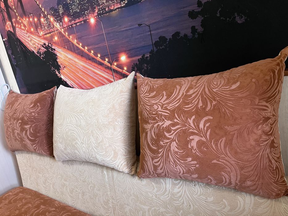 Подушки декоративні 60*50 на змійці