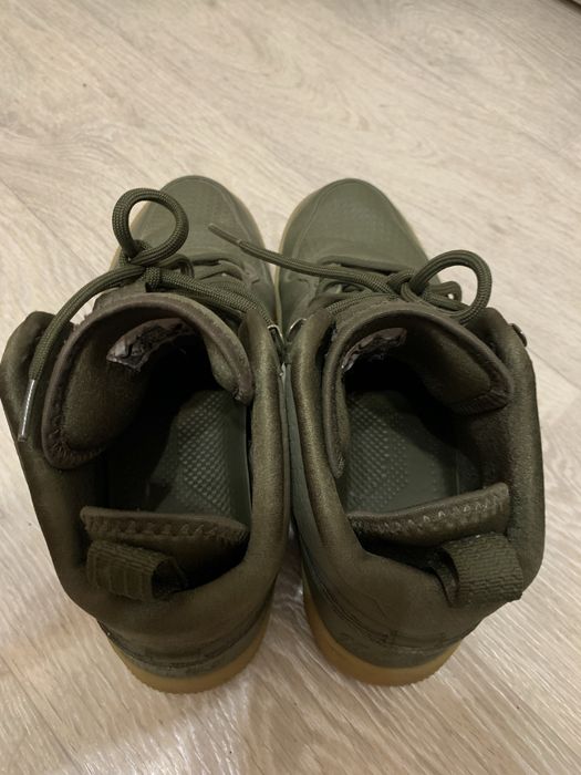Продам оригінальні чоловічі кросівки Nike