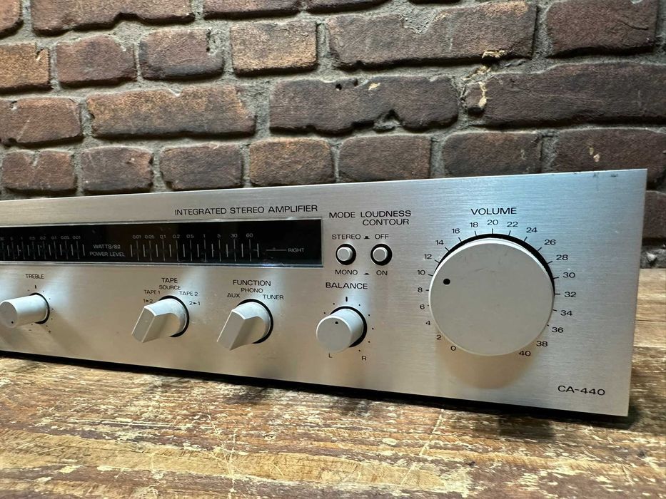 Wzmacniacz Fisher CA-440