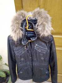 Зимняя качественная куртка