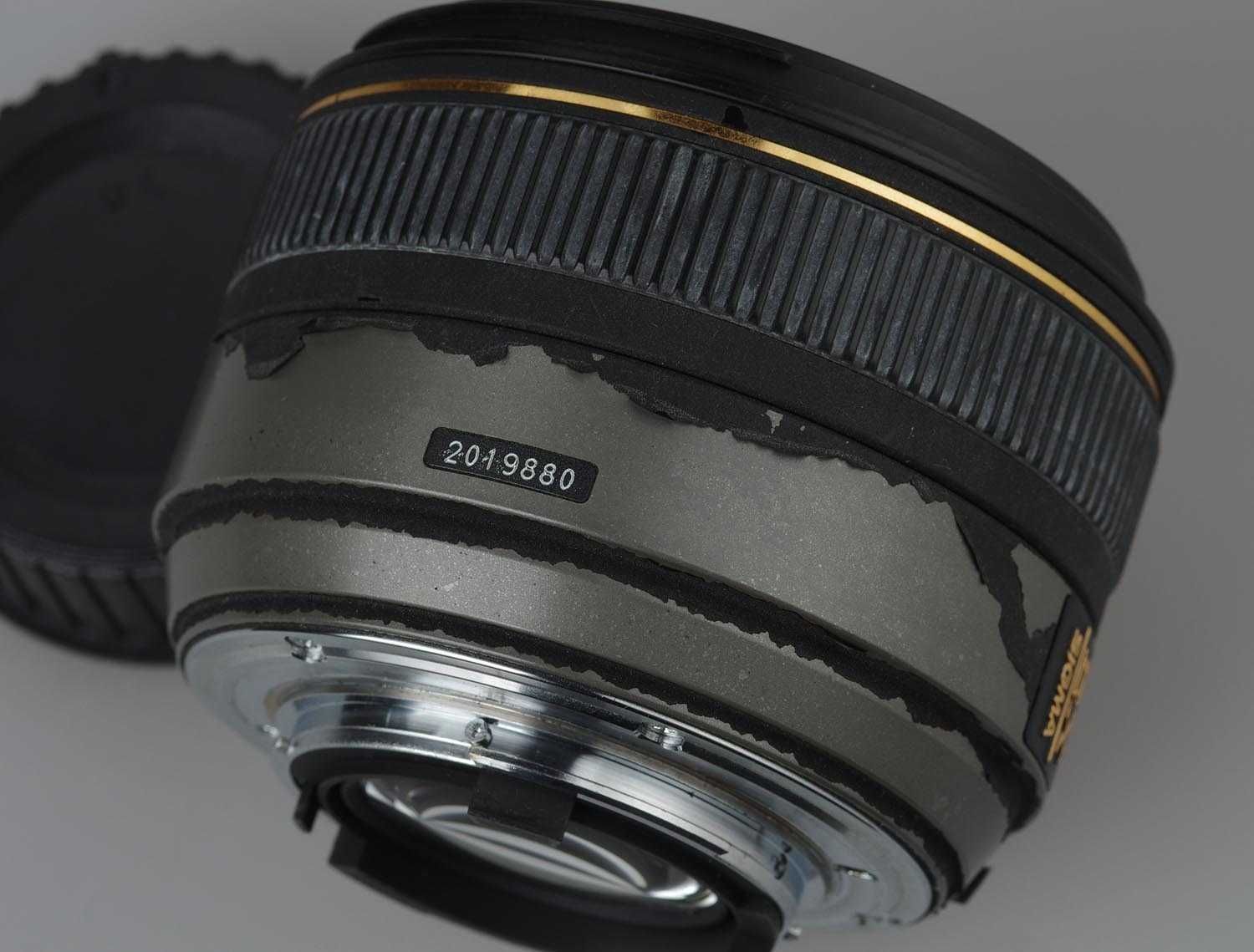 Sigma 30/1,4 EX DC HSM світлосильний для дзеркальних камер APS-C Nikon