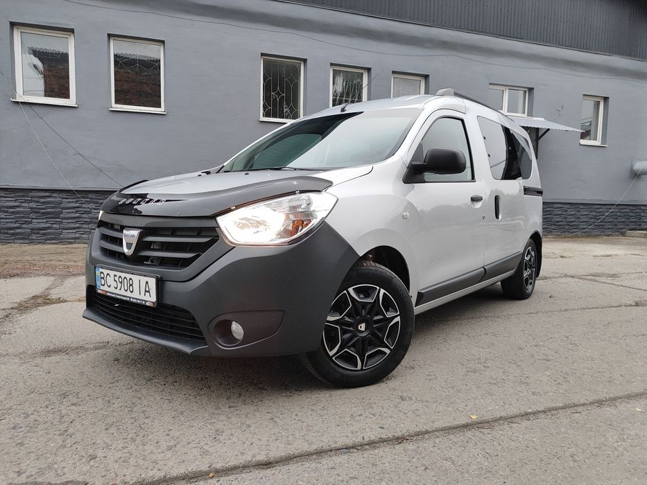 Dacia DOKKER 2017рік 1.6газ/бензин Оригінальний пасажир logan duster