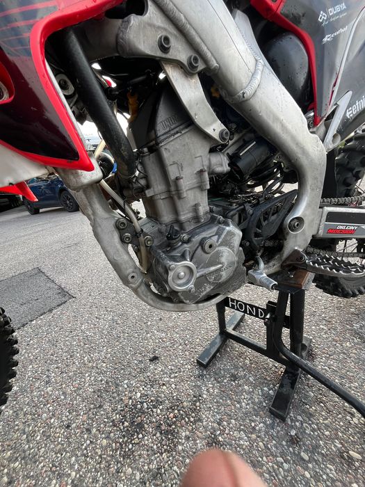 Honda crf 250 r.