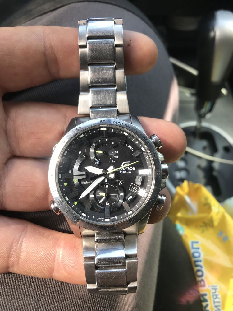 Часы Casio EQB-900 edifice
