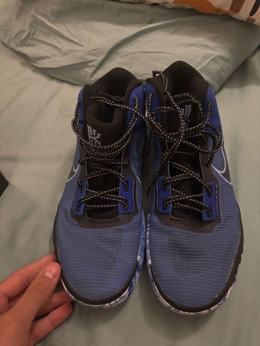 Nike kyrie flytrap blue