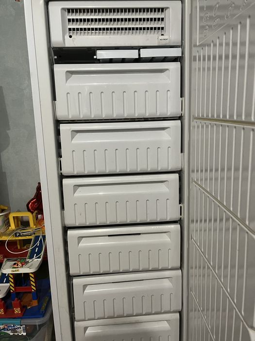 Морозильная камера indesit