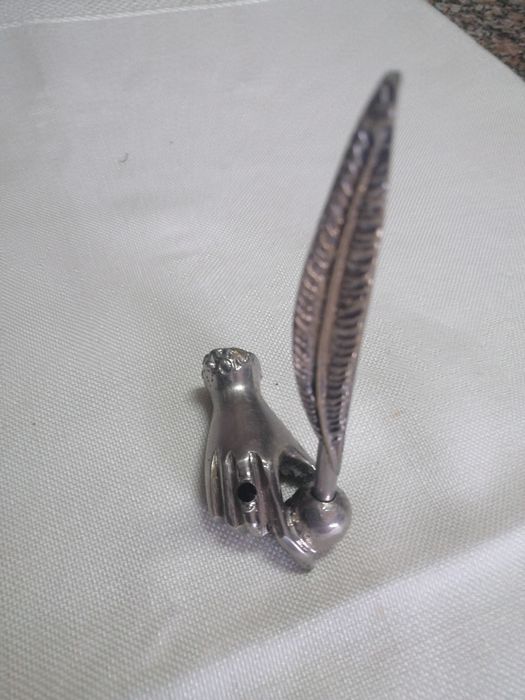 Porta canetas em bronze