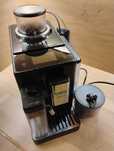 Ekspres DeLonghi rivelia