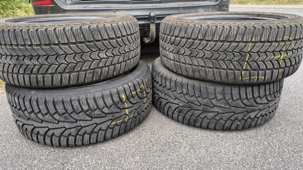 Opony zimowe Dębica 225/50R17 98V 1322