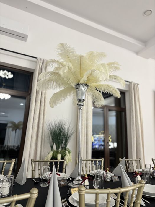 Białe strusie piora kompozycja deklracja urodziny ślub rocznia event