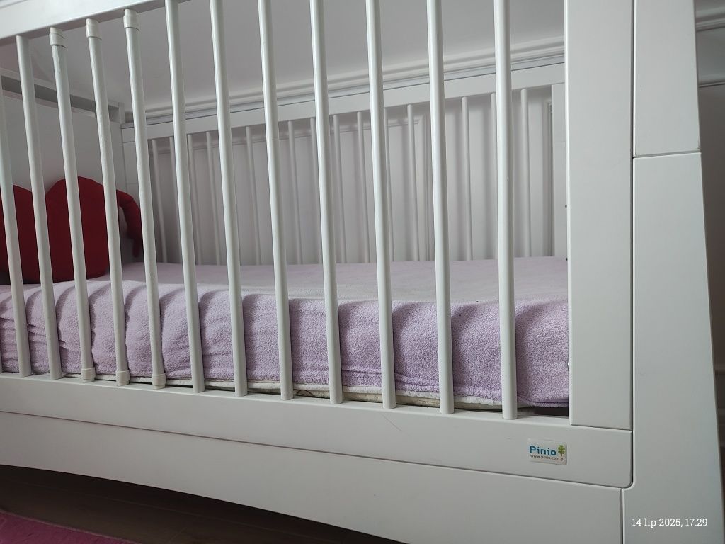 Łóżeczko i komoda  przewijak Pino parole