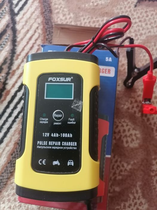Зарядний пристрій Foxsur 6a 12v
