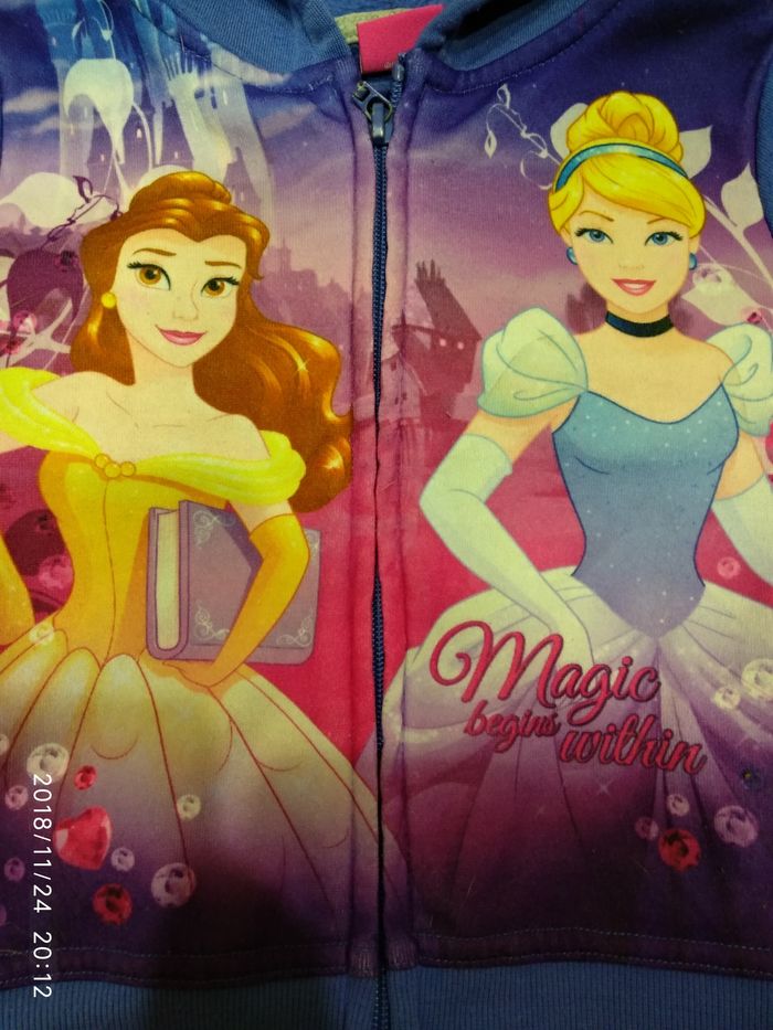 Кофта Disney на 4 года